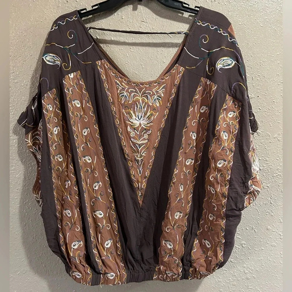 sterling & stitch Tops - Sterling & stitch embroidered dolman top sz XL